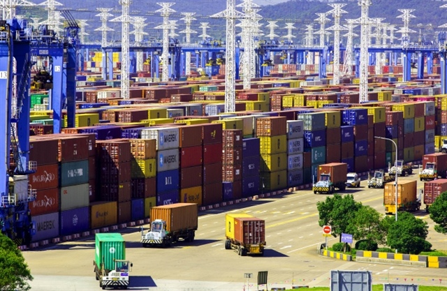 Cước vận tải container từ Trung Quốc tới bờ tây nước Mỹ giảm gần 50%