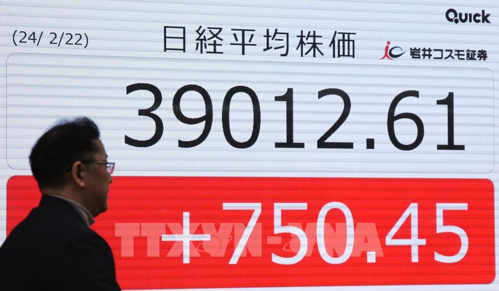 Chứng khoán Tokyo chạm mức “đỉnh” mới 1 165923 chi so chung khoan nikkei cua nhat ban len muc cao nhat lich su 1