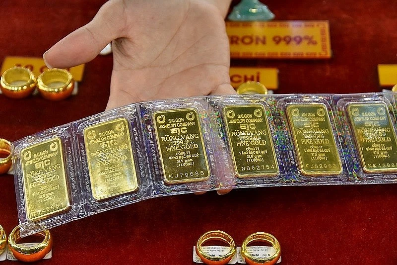 Vàng, Bitcoin đua nhau tăng vọt 1 vang 5