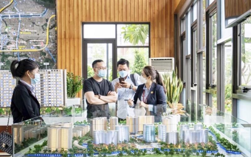 Luật Kinh doanh bất động sản 2023 sẽ loại bỏ nhiều môi giới không chuyên 1 9b21e030 57ce 4a15 be96 96f018445ec1