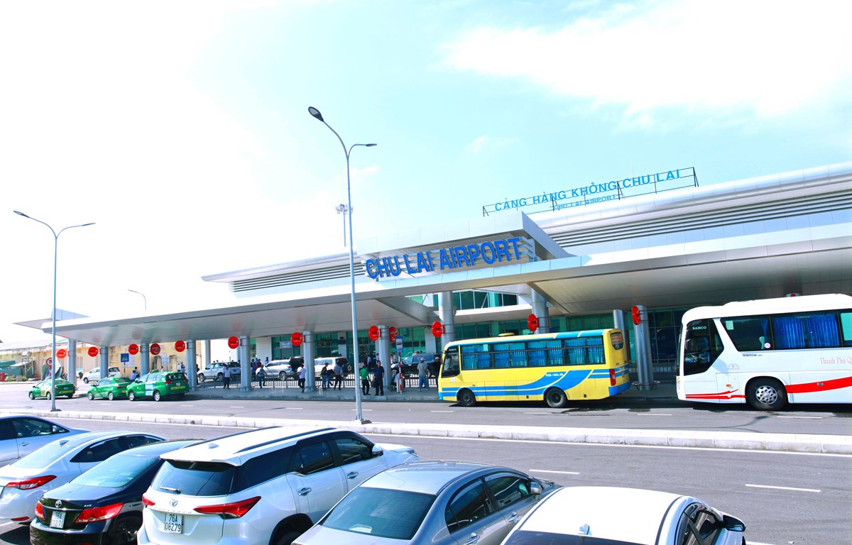 san bay chu lai 2910