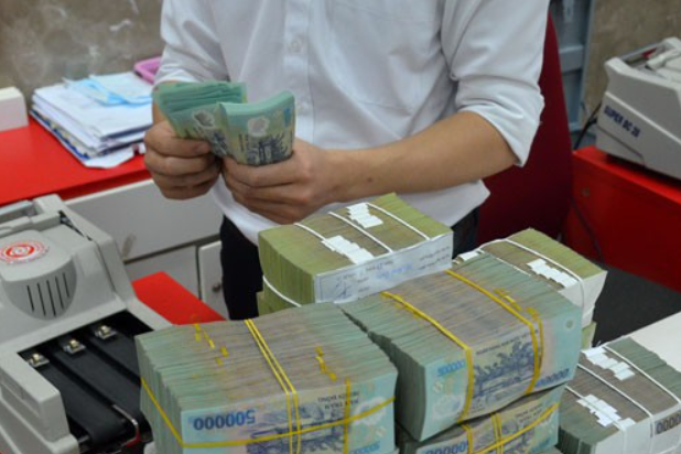 Ngân hàng nhận nhiều tiền gửi nhất hệ thống vừa điều chỉnh lãi suất 1 tien gui ngan hang 16530341685001282736867 17104725135842016967177