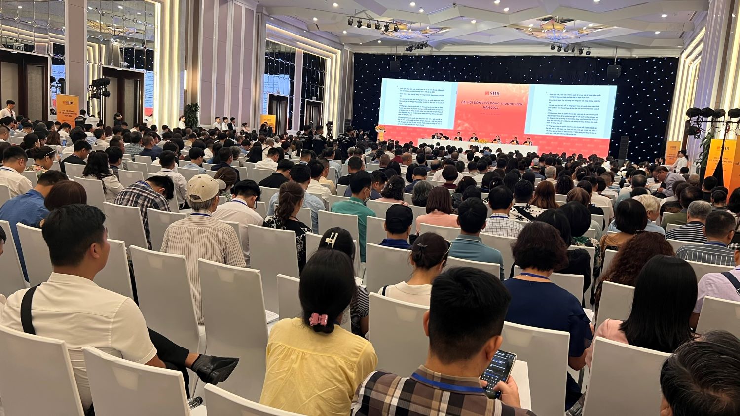 Đại hội cổ đông SHB
