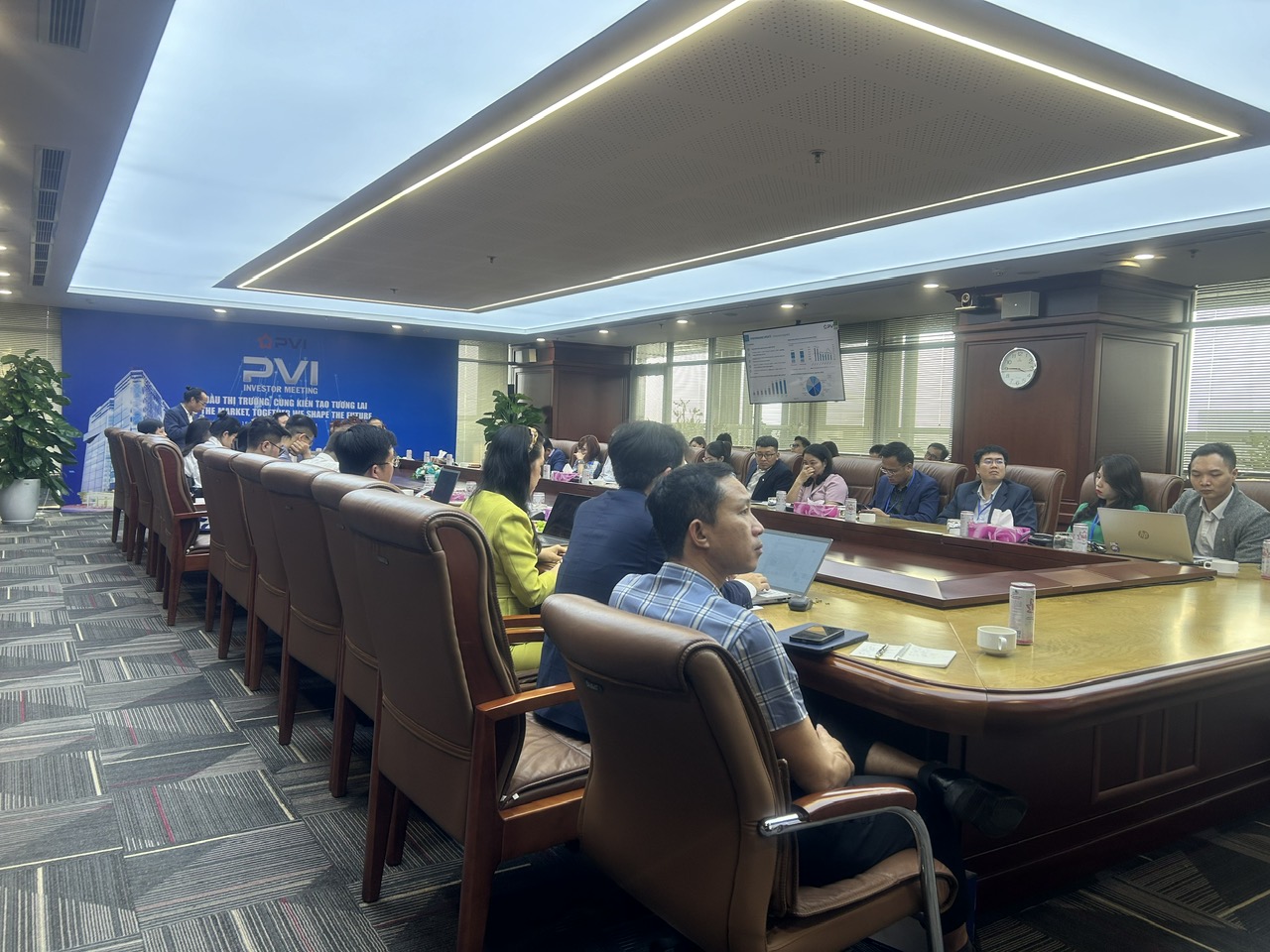 PVI Holdings (PVI): Tham vọng tăng thị phần, chuẩn bị lộ trình thoái vốn 1 Hoi nghi PVI