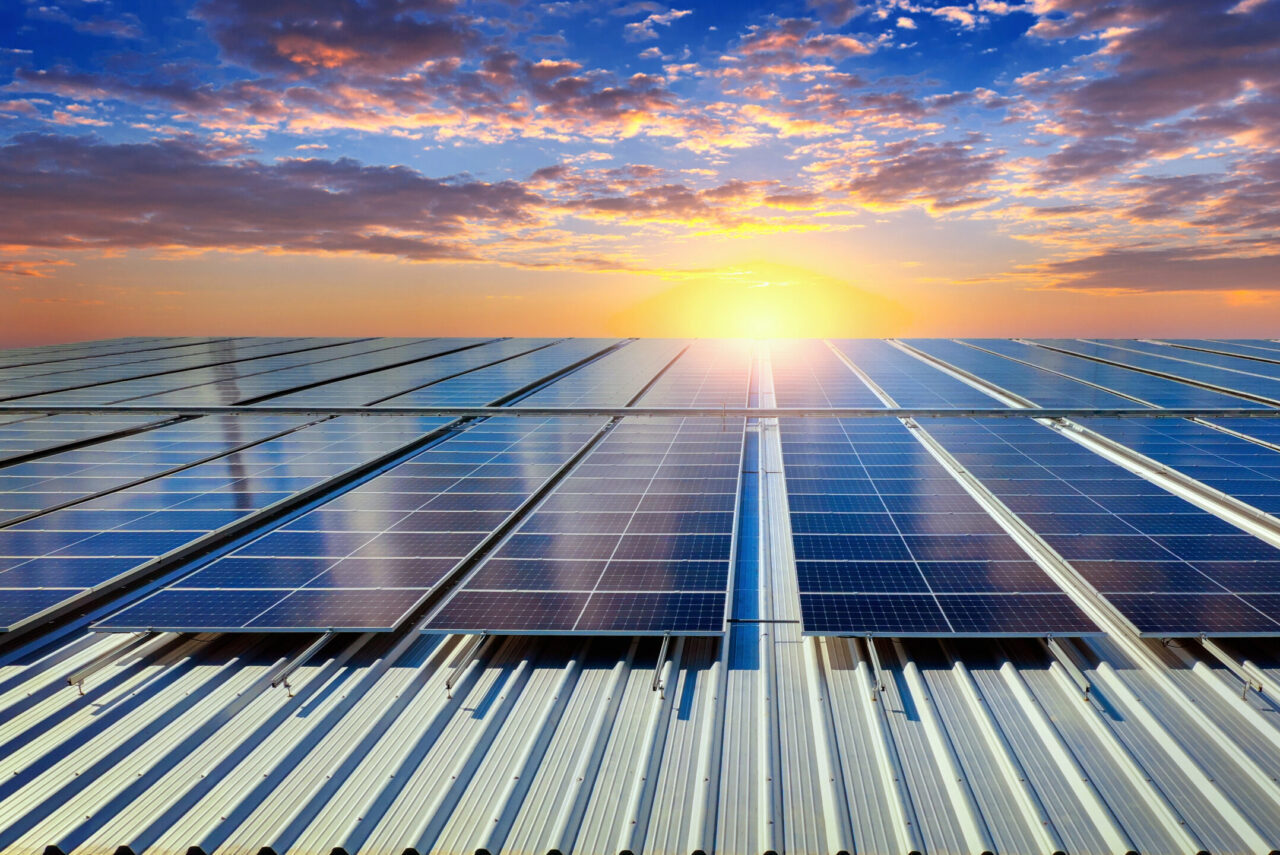 Năng lượng sạch toàn cầu sẽ được đầu tư 2.000 tỷ USD trong năm 2024 1 nang luong sach