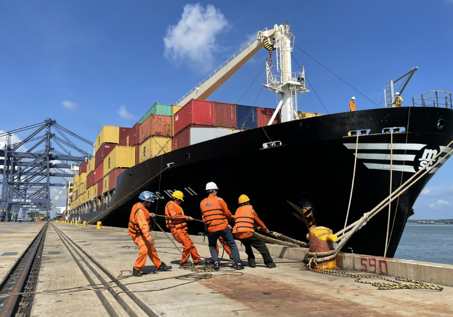 Tàu MSC TOKYO cập cảng SSIT Việt Nam