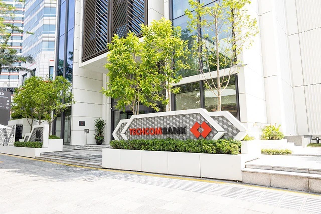 Sức mạnh Universal Bank đứng sau “Anh trai vượt ngàn chông gai” 1 Techcombank tài trợ lớn cho "Anh trai vượt ngàn chông gai"