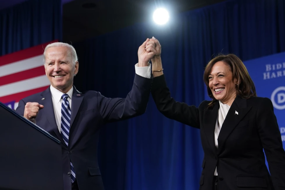 "Vũ khí" của Harris trong cuộc bầu cử tổng thống Mỹ 1 Tổng thống Joe Bidden và Phó Tổng thống Kamala Harris