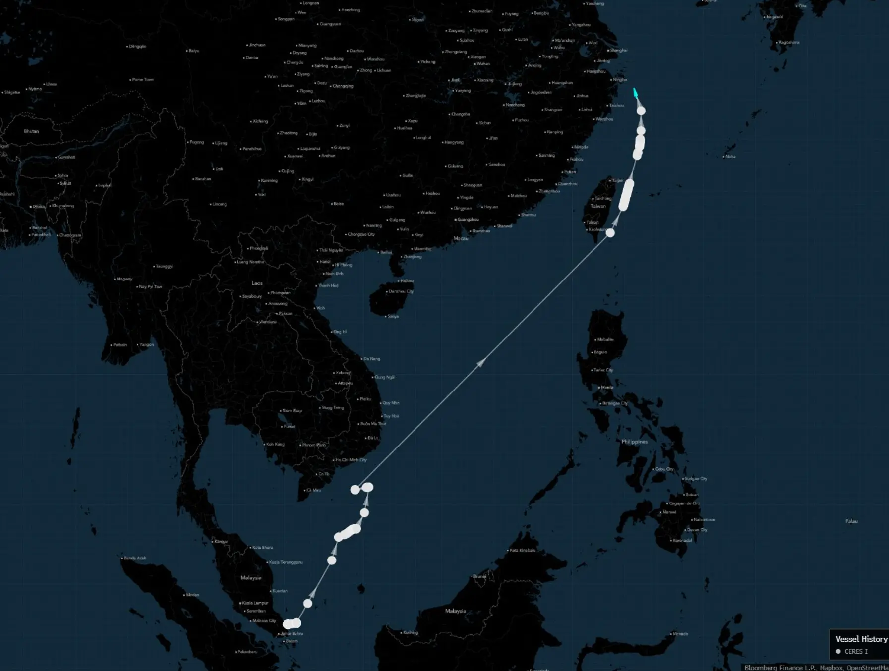 Tàu ma Ceres I hướng tới Trung Quốc sau va chạm
