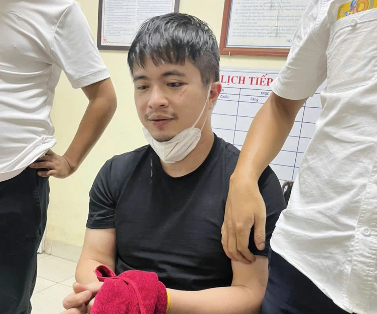 Chiêu trò lừa đảo tinh vi của "Mr. Pips" hơn 5.000 tỷ đồng 2 TikToker Mr. Pips Phó Đức Nam thời điểm bị bắt. Nguồn : Công an cung cấp