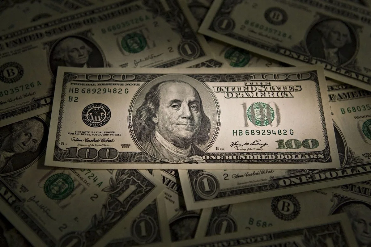 Những động lực khiến NHNN có thể tăng lãi suất điều hành trong năm 2025 2 su manh len cua dong USD