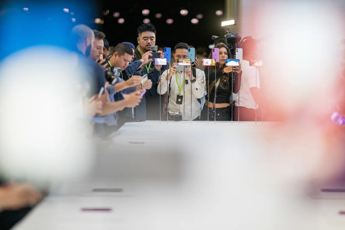 Apple chật vật trong năm 2025, trong cuộc đua AI 3 gettyimages 2170408593 20250318202234909
