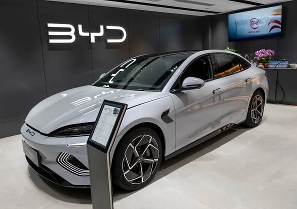 Thế trận ô tô toàn cầu 2025: Trung Quốc vươn lên, cuộc đua công nghệ và chiến lược tái định hình ngành