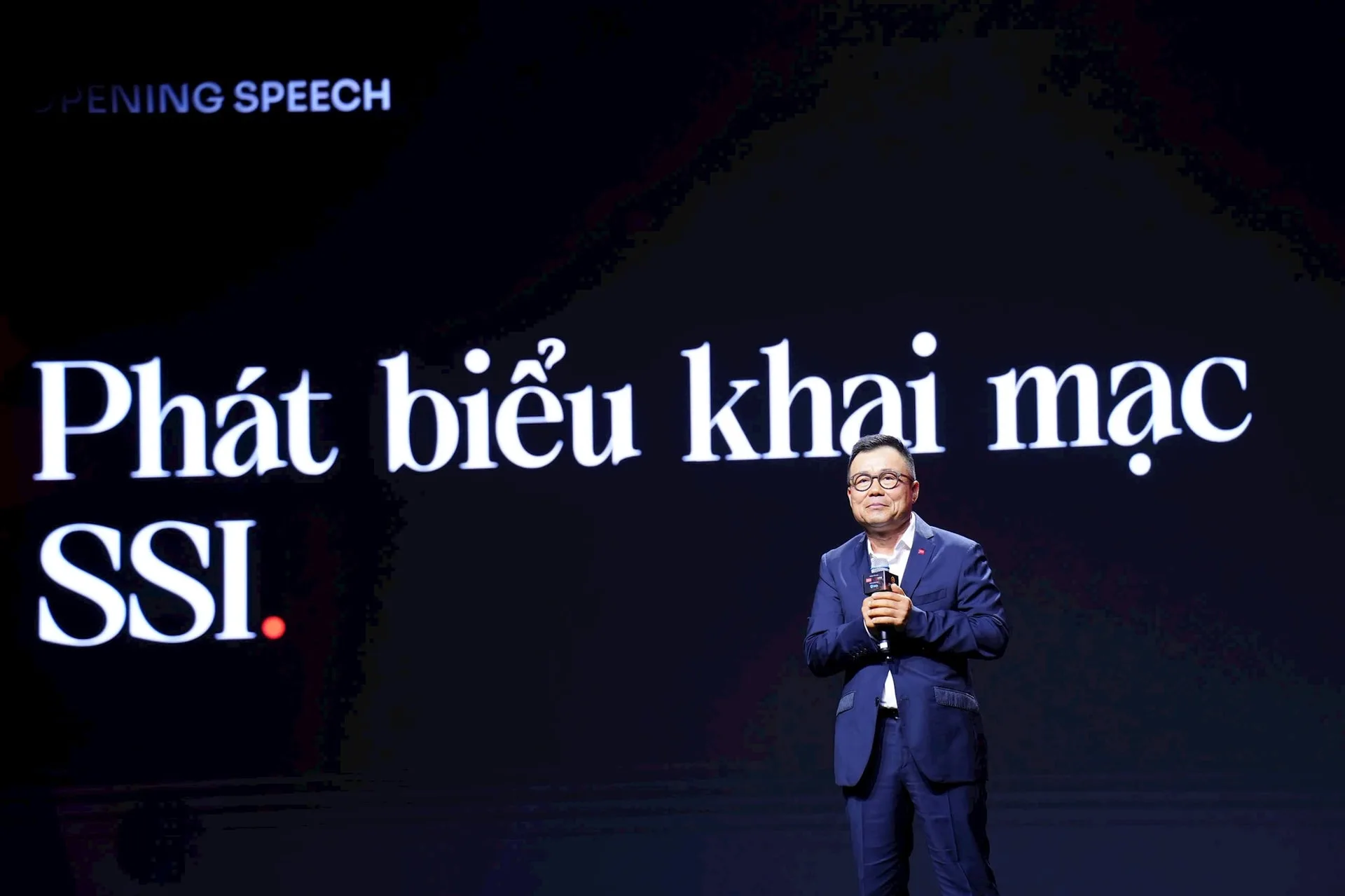 Tỷ phú thế hệ mới: Cơ hội bứt phá của Việt Nam trong kỷ nguyên số 2 Ông Nguyễn Duy Hưng, Chủ tịch Hội đồng Quản trị Công ty cổ phần Chứng khoán SSI.