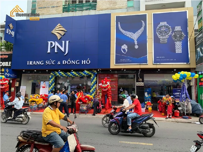Nhiều doanh nghiệp huy động nghìn tỷ đồng, cổ đông hưởng cổ tức lớn 6 Cong ty CP Vang bac Da quy Phu Nhuan PNJ