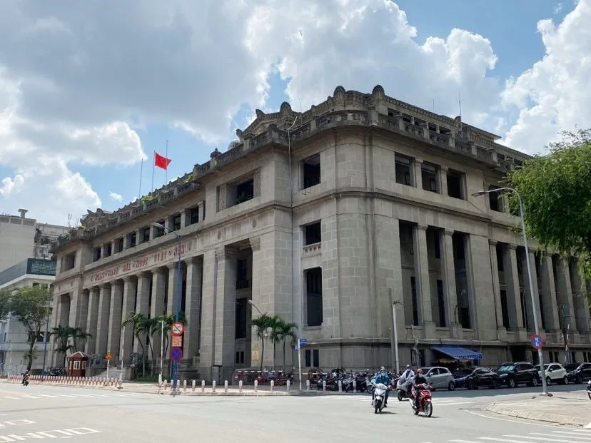 Tạm dừng cho vay đặt cọc bất động sản: Ngân hàng Nhà nước ra chỉ đạo 1 596857