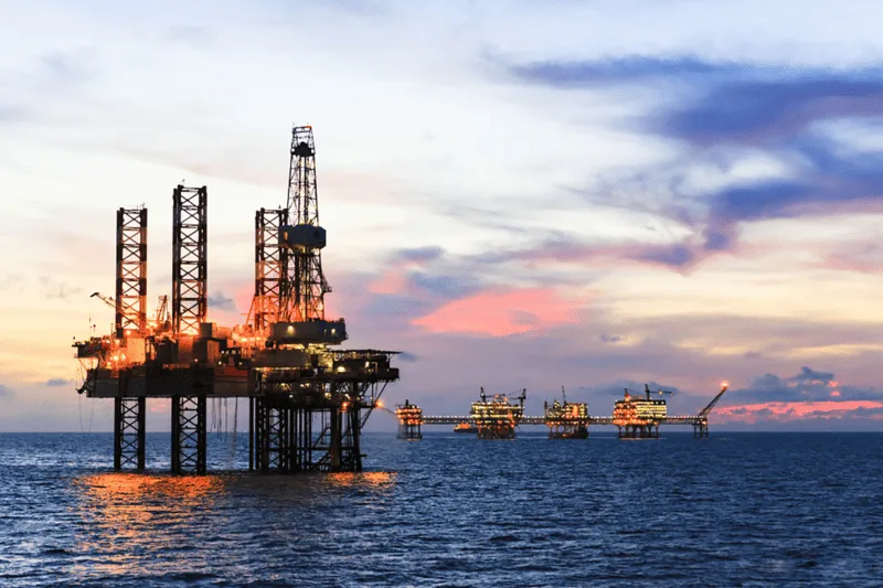 Dầu tăng nhẹ sau quyết định của OPEC+, vàng chịu áp lực giảm vì thuế của Trung Quốc 1 Thị trường ngày 3/11: Dầu tăng nhẹ sau quyết định của OPEC+, vàng chịu áp lực giảm vì chính sách thuế của Trung Quốc