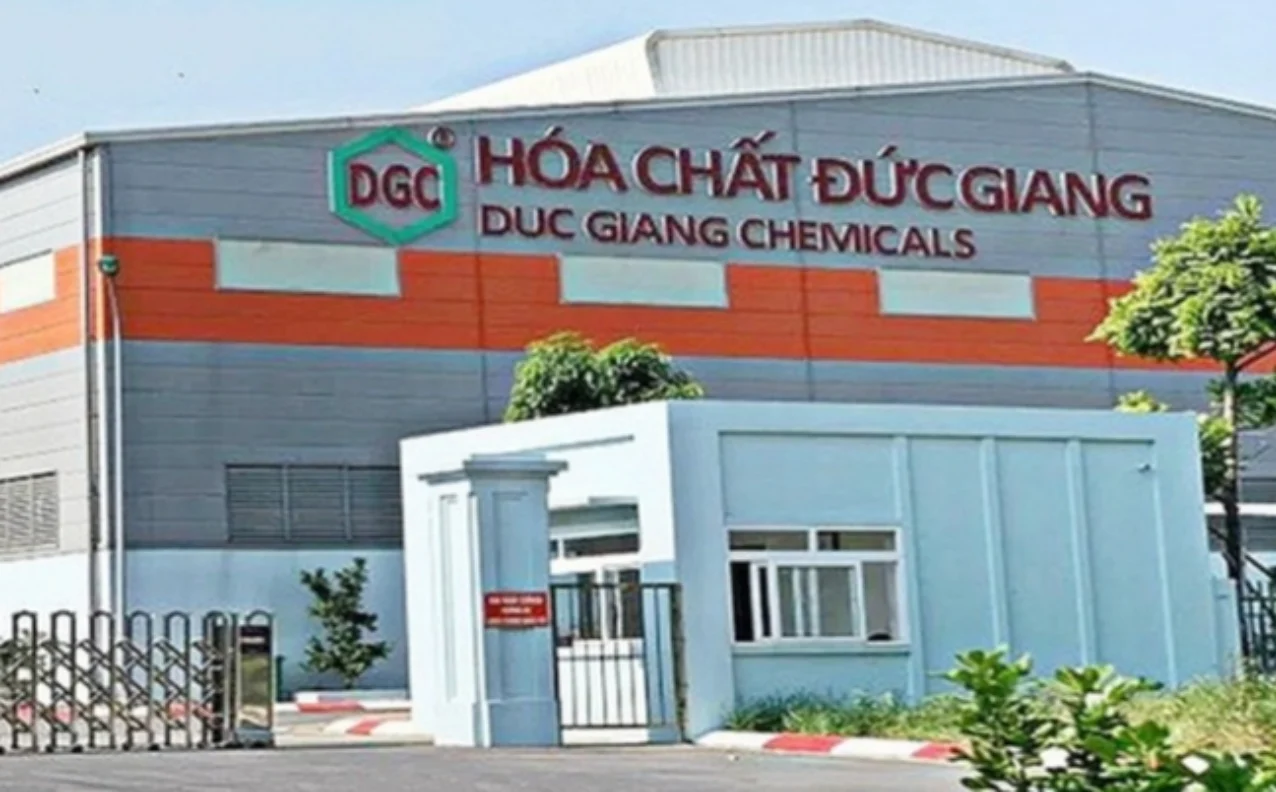 Áp lực cộng hưởng khiến cổ phiếu DGC liên tục giảm giá sâu 1 Áp lực cộng hưởng khiến cổ phiếu DGC liên tục giảm giá sâu