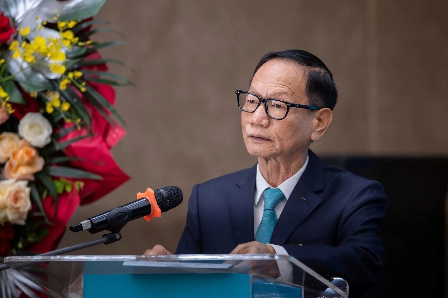 Sốt ruột vì ngân hàng đứng yên mấy chục năm, ông Vũ Văn Tiền trở lại nắm ghế chủ tịch ABBank 1 Ông Vũ Văn Tiền, Chủ tịch ABBank