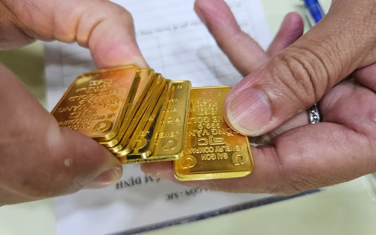 Giá vàng ghi nhận một tuần sụt giảm mạnh 1 gia vang 1