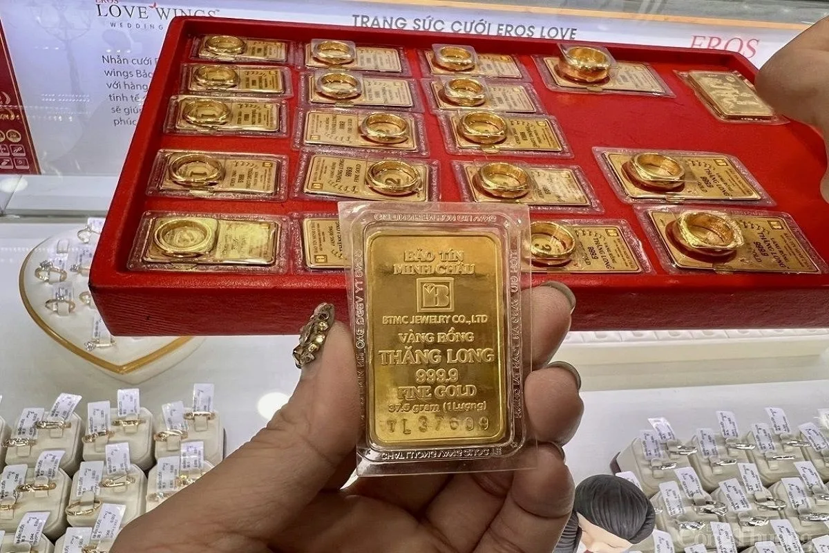 Vàng trong nước liên tục thiết lập mặt bằng giá mới 1 Giá vàng trong nước bứt phá mạnh chiều 12/6, vàng miếng vượt 145 triệu đồng/lượng