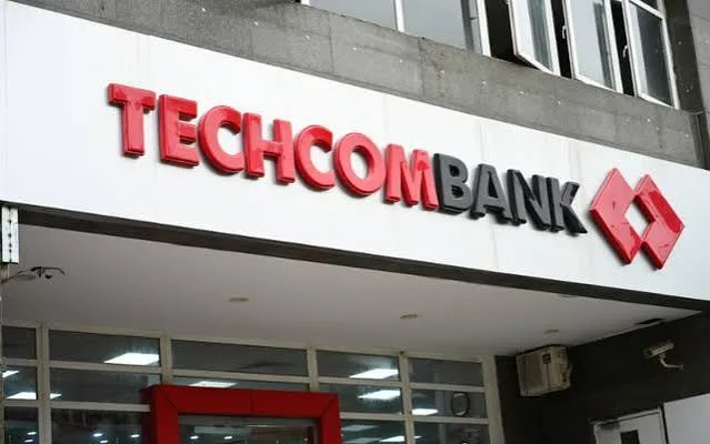 BNP Paribas và KB Kookmin Bank đàm phán mua 15% cổ phần Techcombank 1 TCB Techcombank