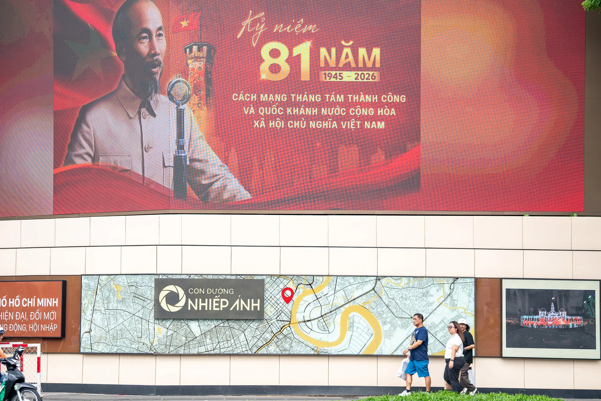 TPHCM trang hoang 2 9 Tuan Hung 37