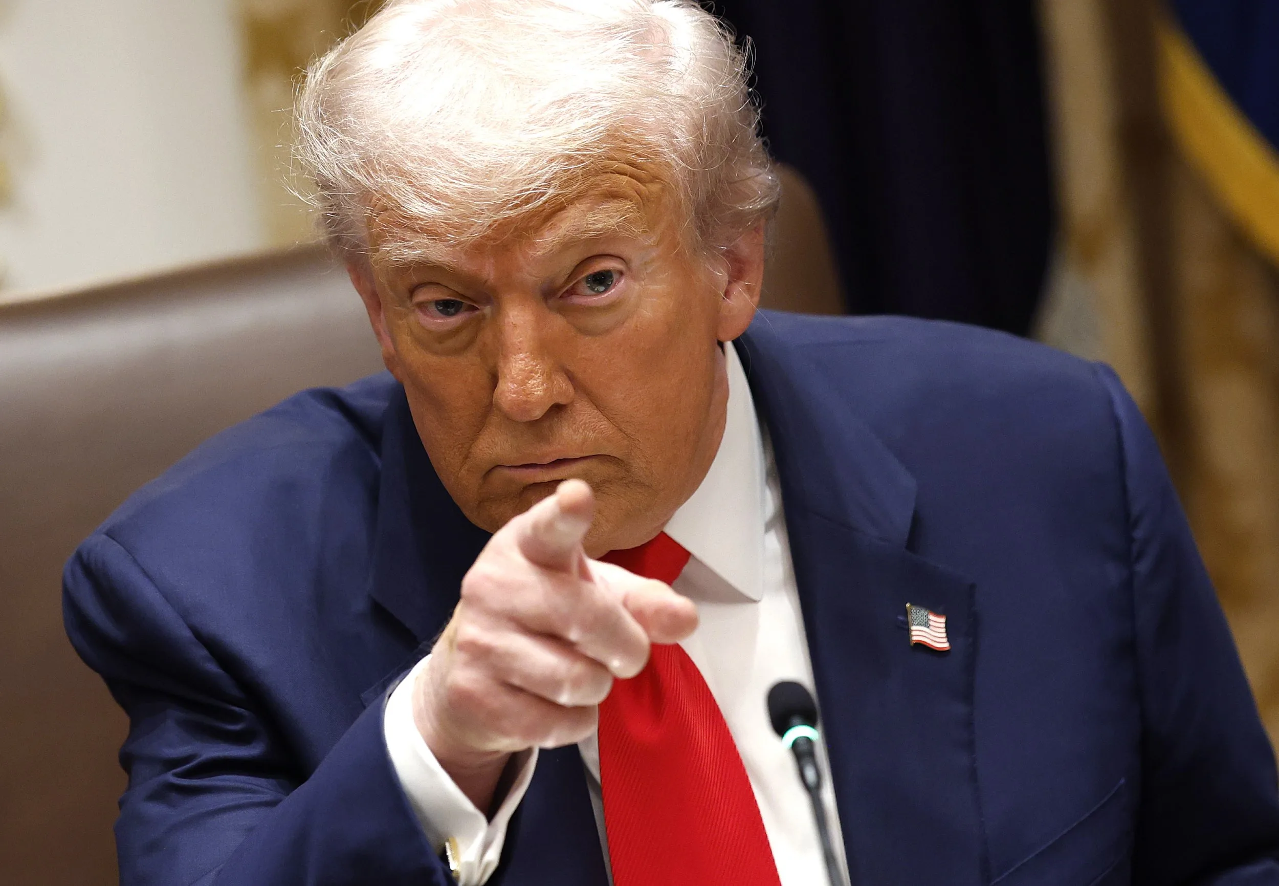 Đề xuất “cổ tức” 5.000 USD của ông Trump đặt ra bài toán tài khóa lớn 1 Đề xuất cổ tức 5.000 USD của ông Trump đặt ra bài toán tài khóa lớn