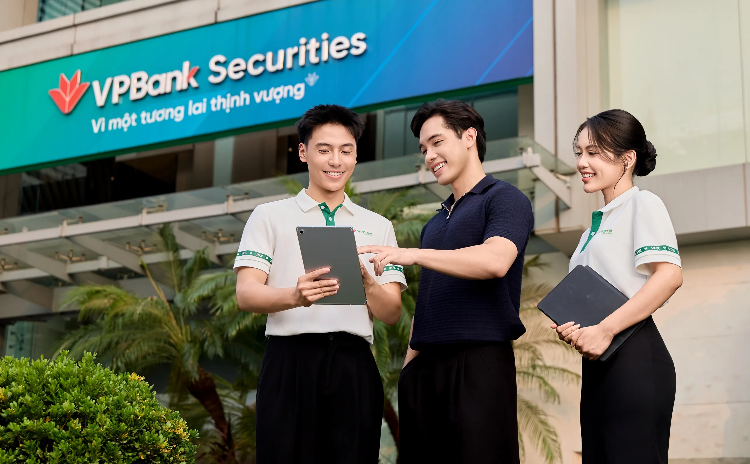 VPBankS đạt lợi nhuận hơn 3.500 tỷ đồng sau 9 tháng, tăng 8% cùng kỳ 1 VPBankS 1 scaled