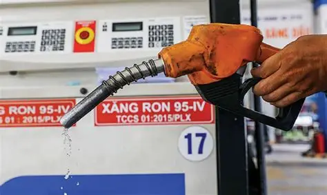 Thủ tướng đốc thúc hoàn thiện nghị định mới về xăng dầu 1 Thủ tướng đốc thúc hoàn thiện nghị định mới về xăng dầu